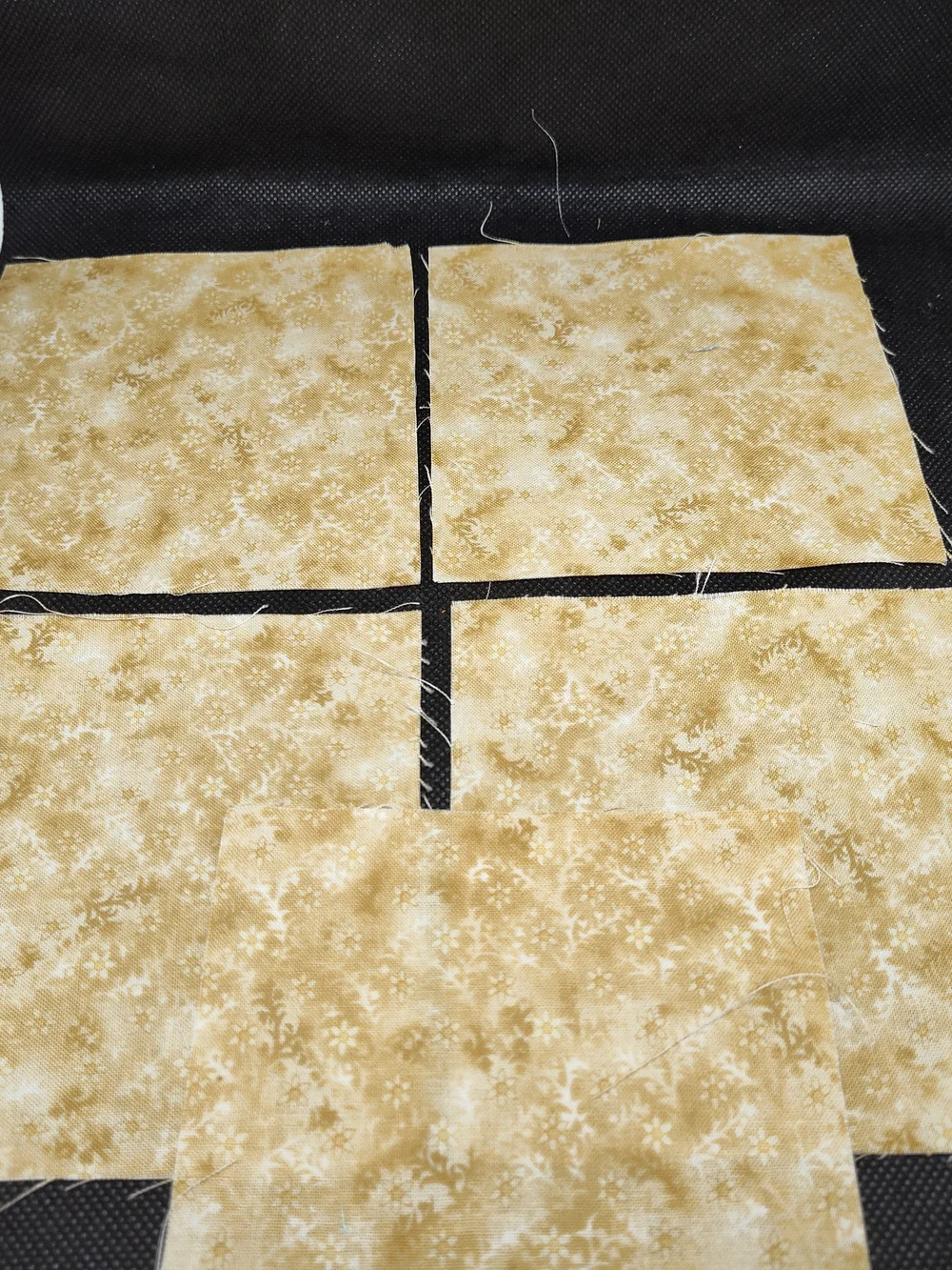 7 4.50 INCH Sandy Floral Cotton Fabric SQUARES